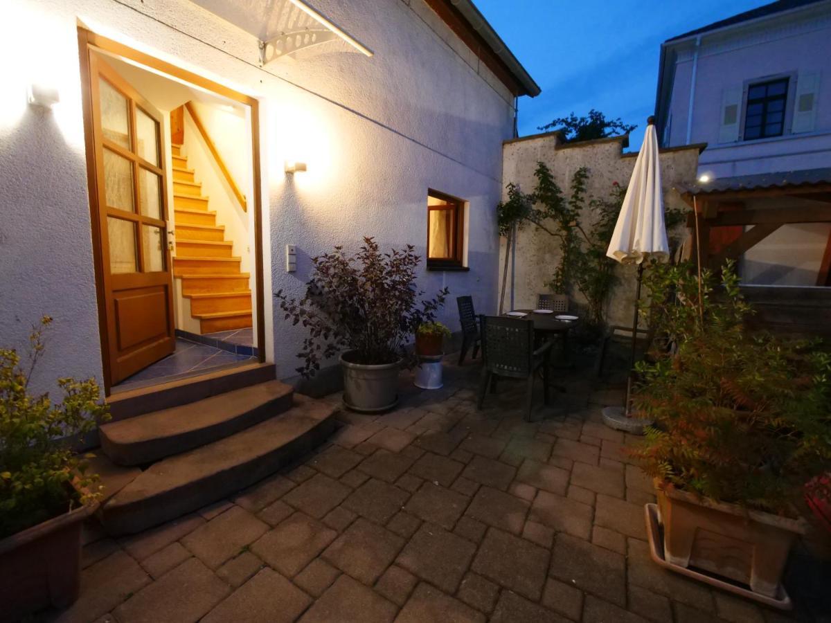 Fachwerkhaus In Ruhiger Altstadt By Rabe - Free Netflix & Eigene Terrasse Karlsruhe Exterior foto